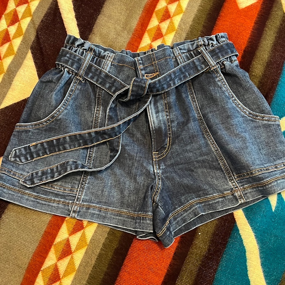 Denim belted shorts